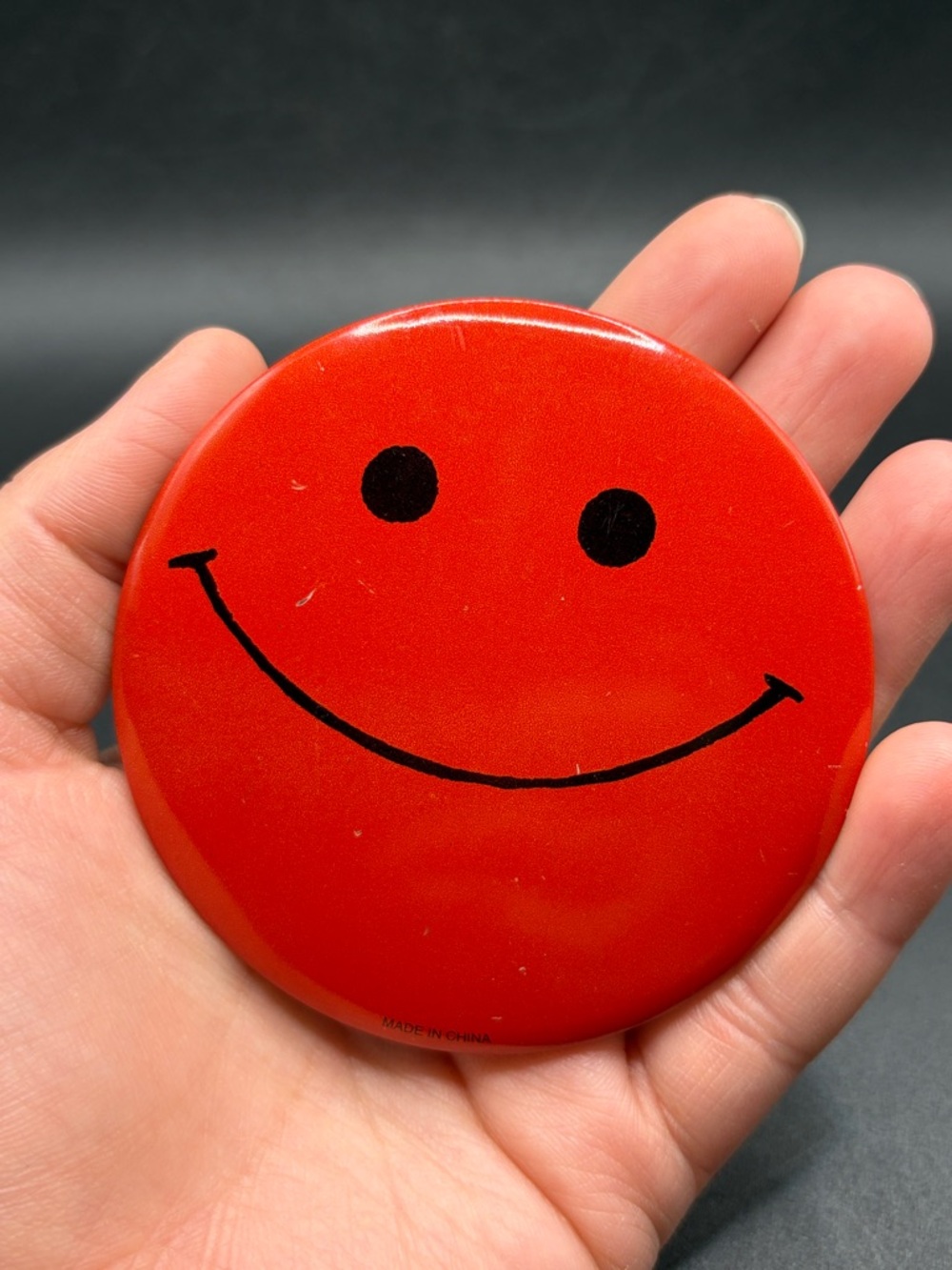 Vintage Red Smiley Face Pinback Button Pin Badge Retro Hippy Peace Cute 3 Inch